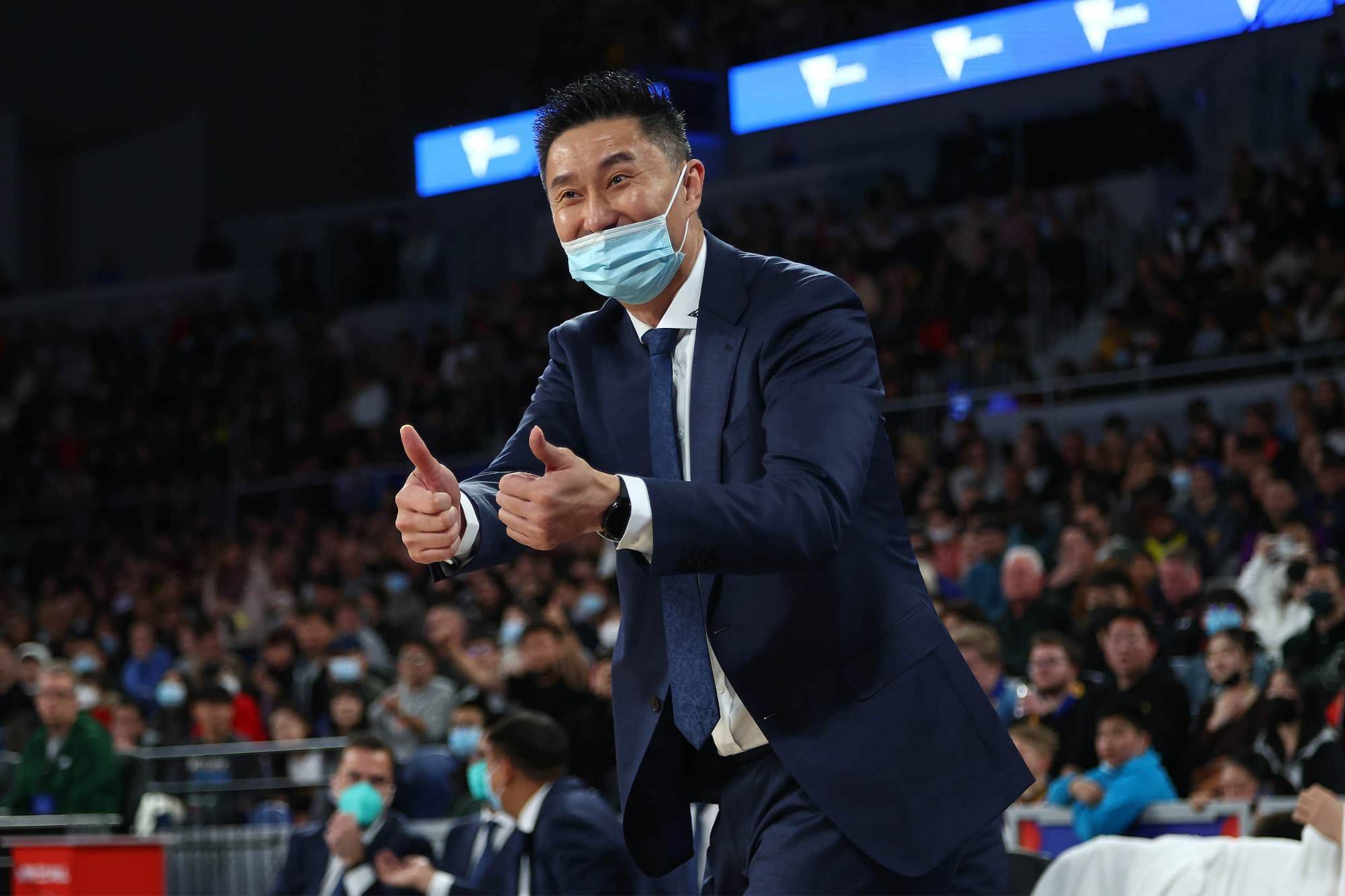 不过，他像往常一样改变了主意。